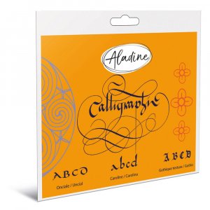 Livre de pratique de calligraphie - Latin