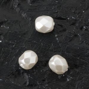 Perles de cire en verre 4 mm Blanc - 40 pcs