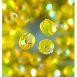 Perles de verre  facettes - jaunes - rondes, chatoyantes